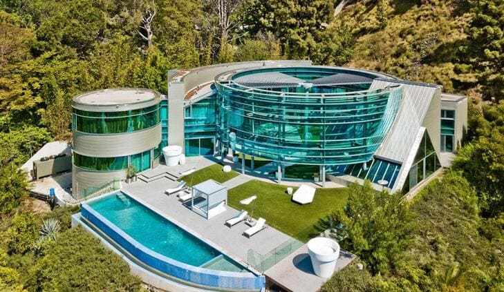 Imagen De Susto Para Justin Bieber Y Su Mujer, Un Intruso Accede A Su Mansión 1 Mansion Bieber Zillow Rent