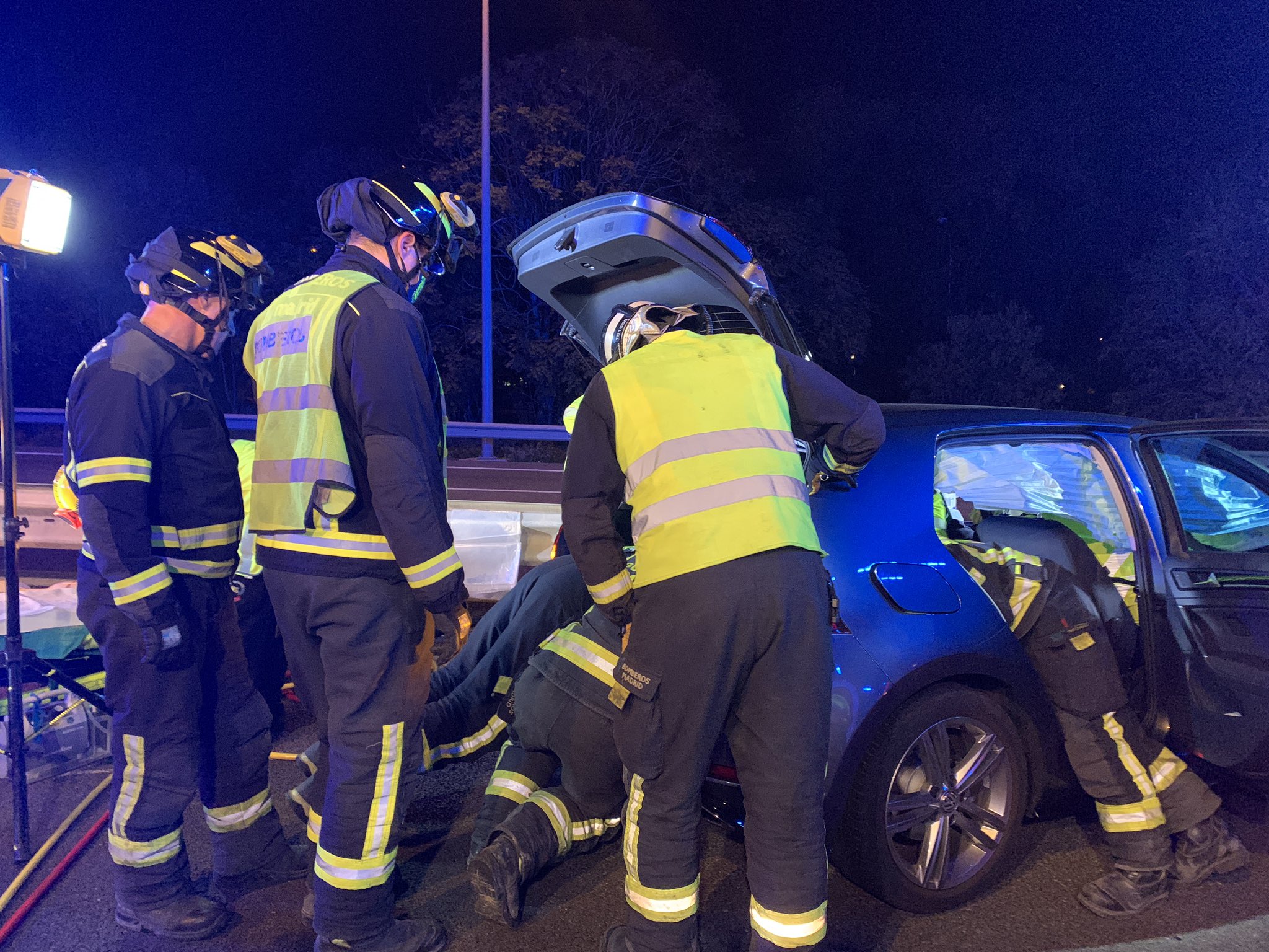 Imagen De Cinco Heridos En Un Accidente Provocado Por Un Kamikaze En Madrid 1 Emergencias Madrid