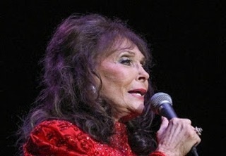 La cantante Loretta Lynn muere a los 90 años