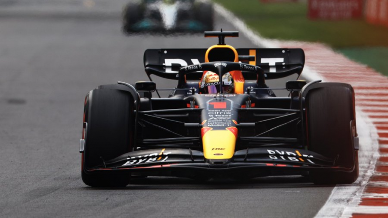 Victoria y doble récord de Verstappen. Hamilton y Pérez completan el podio