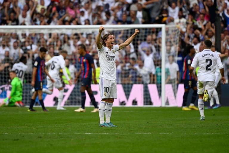 El Real Madrid gana el clásico en casa
