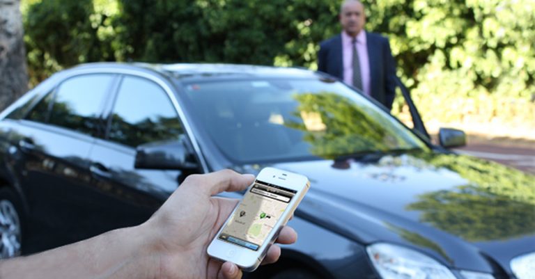 Cabify también dejará de operar desde mañana en Barcelona, al igual que Uber