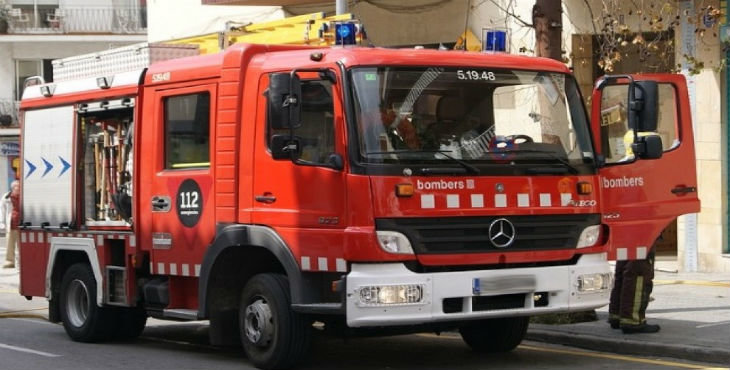 Seis heridos en un incendio que obliga a desalojar un hotel de Barcelona