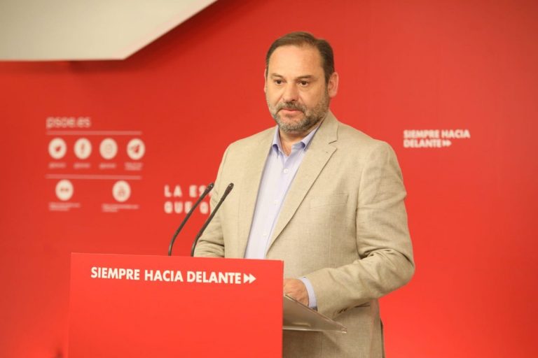 El PSOE ofrece a Cs vetar a partidos que «no respetan la Constitución»