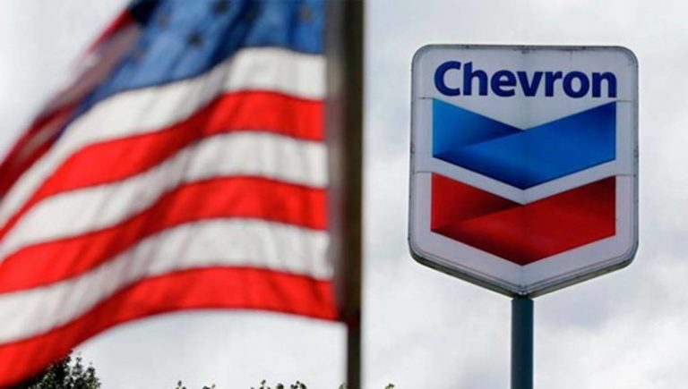 Advierten que la petrolera «Chevron» puede irse de Venezuela despues de 100 años en el país