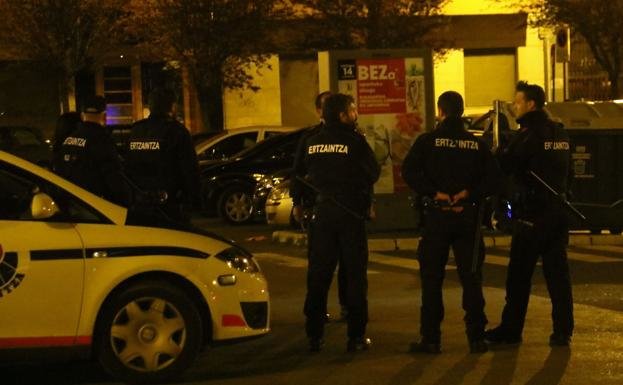 Varios detenidos en San Sebastián y Hernani por enfrentarse a la Ertzaintza