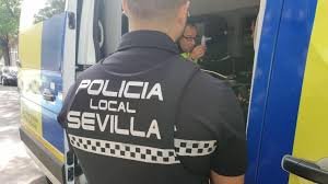 Cuatro hombres y una mujer detenidos por pegar y prostituir a otra en Sevilla