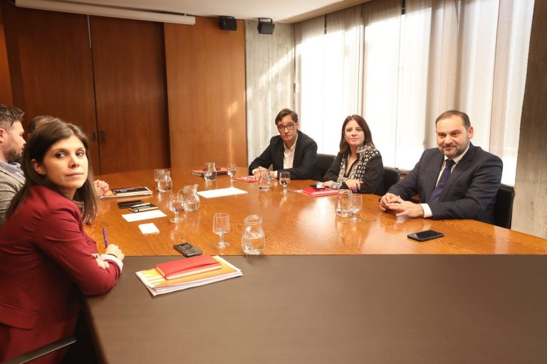 PSOE y ERC constatan «avances» en las negociaciones para investir a Sánchez