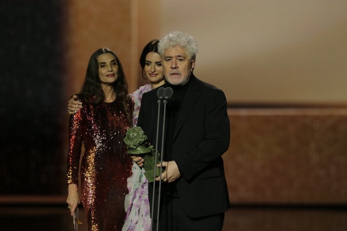 «Dolor y gloria» de Almodóvar se impone en los 34 Premios Goya
