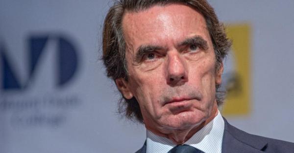 Aznar ataca a Pedro Sánchez «sólo le importa estar en el poder»