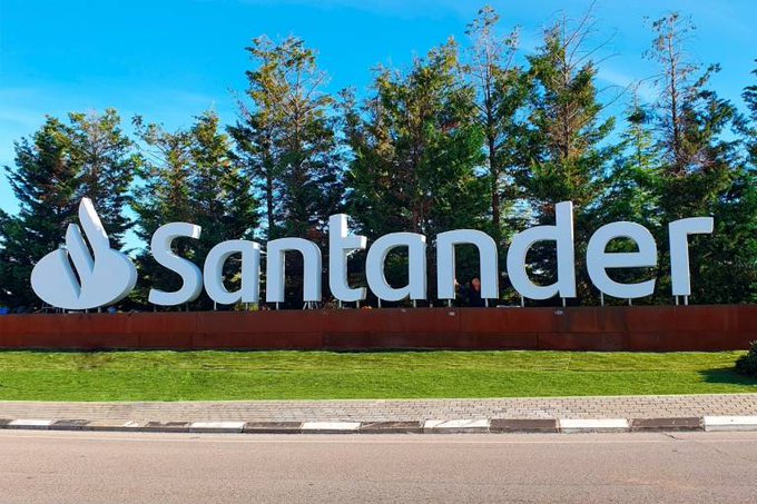 Santander pierde 10.798 millones hasta junio al ajustar el valor de filiales