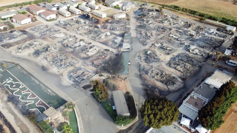 79 personas pierden sus pertenencias en incendio de camping Mollina (Málaga)