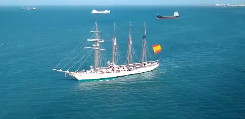 El buque escuela Elcano inicia su travesía marcada por la crisis sanitaria