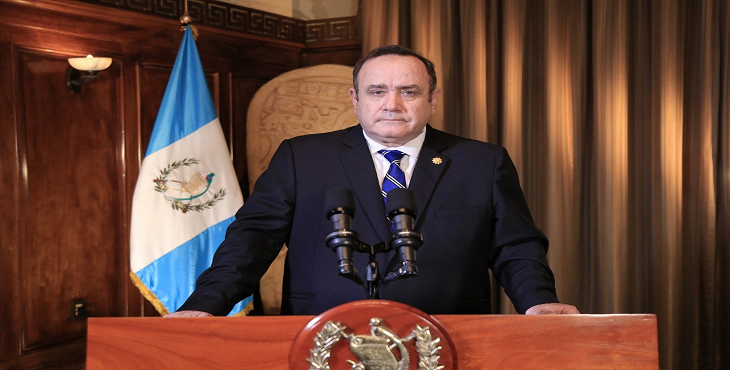 Guatemala: Su Presidente da positivo a COVID-19