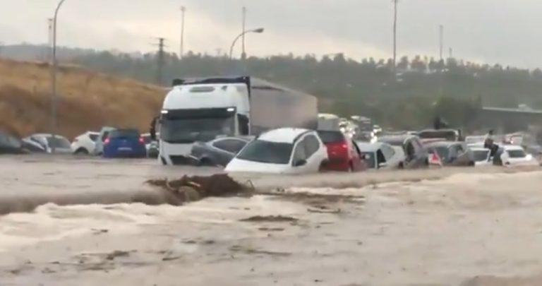 La DANA deja lluvias intensas, miles de rayos y múltiples daños en varias zonas de España