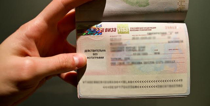 España suspende la concesión de «golden visa» a inversores rusos