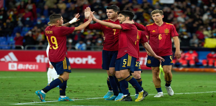 Clasificada para el Mundial, España golea 5-0 a Islandia en un amistoso