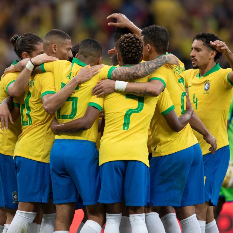 Brasil vence a Suiza mientras que Serbia y Camerún suman 1 punto