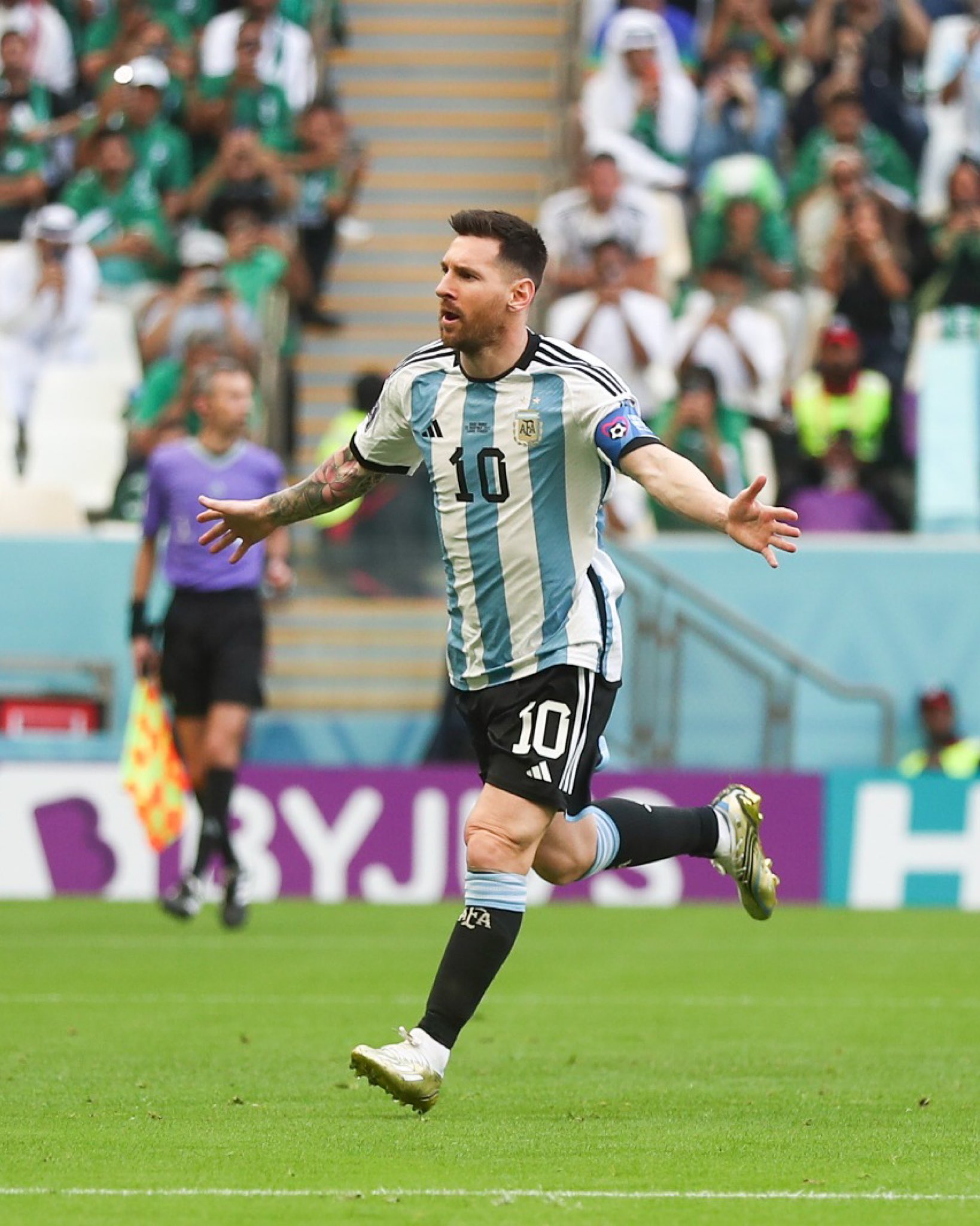 Imagen De Argentina Cae Por Sorpresa Ante Arabia Saudí 1 Leo Messi Arabia Saudí - Argentina Wcqatar 2022