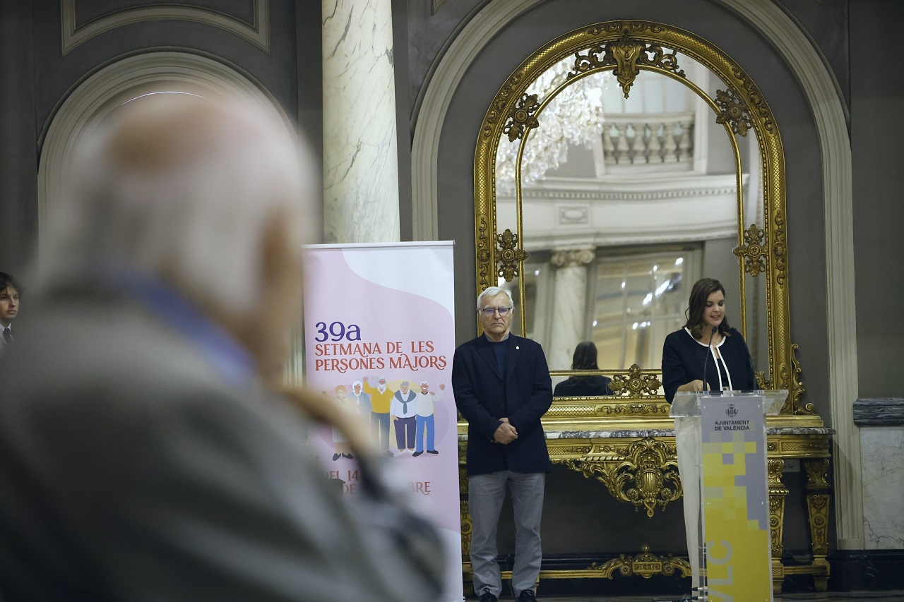 Imagen De Valencia Homenajea A Sus Vecinas Y Vecinos Centenarios 2 Valencia