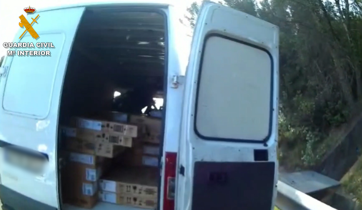 Imagen De Desarticulada Organización Criminal Dedicada A Robar En El Interior De Camiones Por El Método Del “Lonero” 1 Image 13