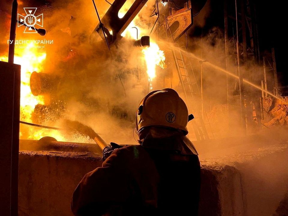 Bomberos Apagan Incendio Odesa