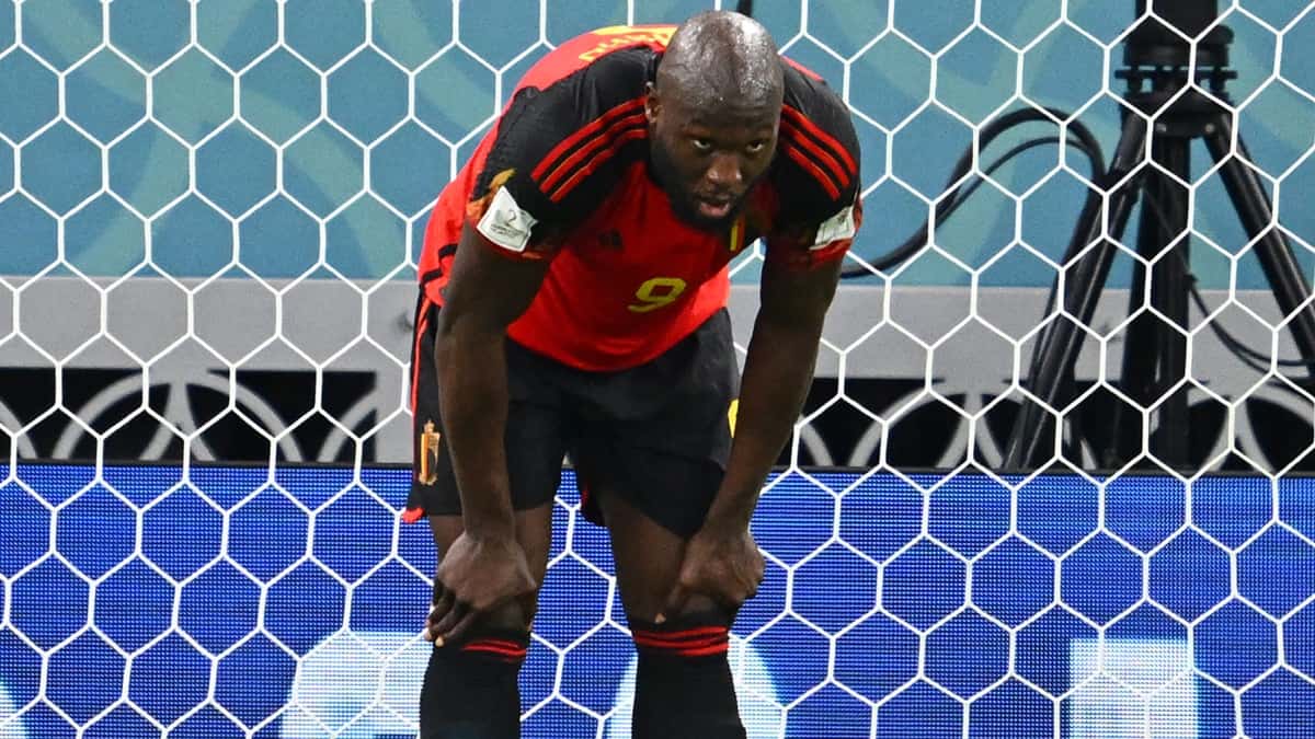 Lukaku con Bélgica tras haber fallado una ocasión clara.