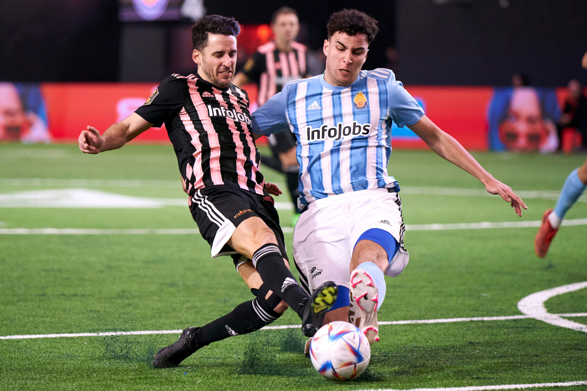 Imagen De Jornada 8 De La Kings League: Kunisports Brilla Y Pio Se Impone Al Porcinos De Ronaldinho 2 4 Equipos Kings League 1