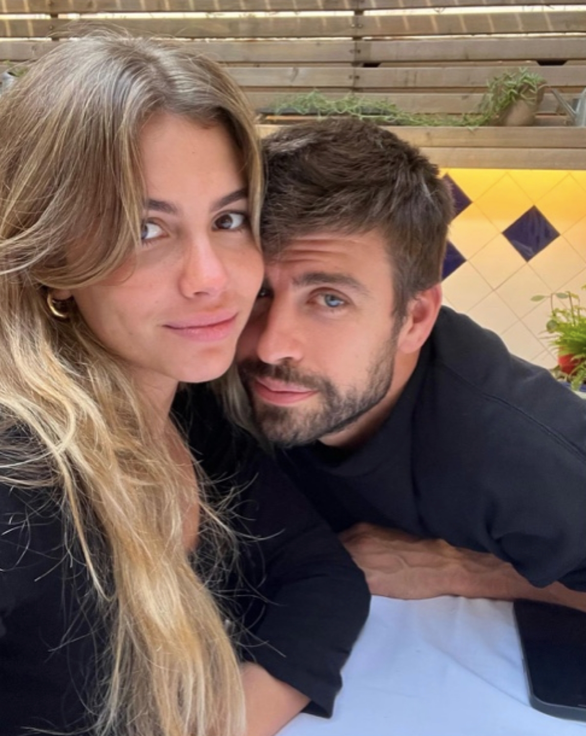 Piqué y su novia, Clara Chía, habrían sido expulsados de un restaurante en Barcelona / Instagram @3gerardpique