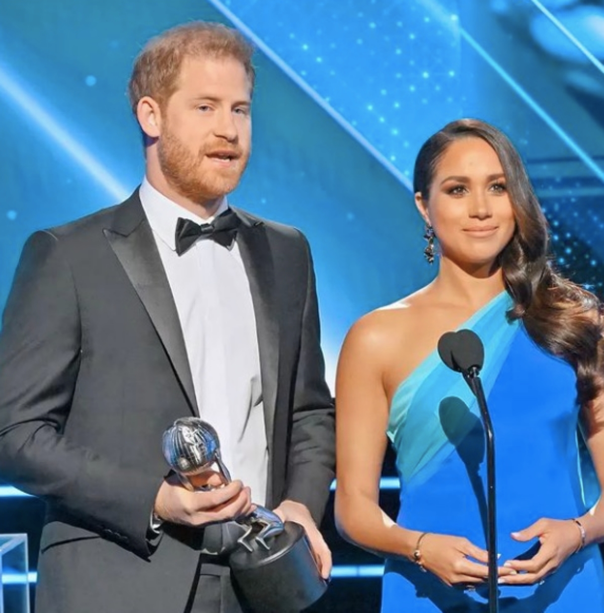 Imagen De Harry Y Meghan: Un Nuevo Escándalo Pone En Duda Su Fundación Archewell 2 Premio Sussex