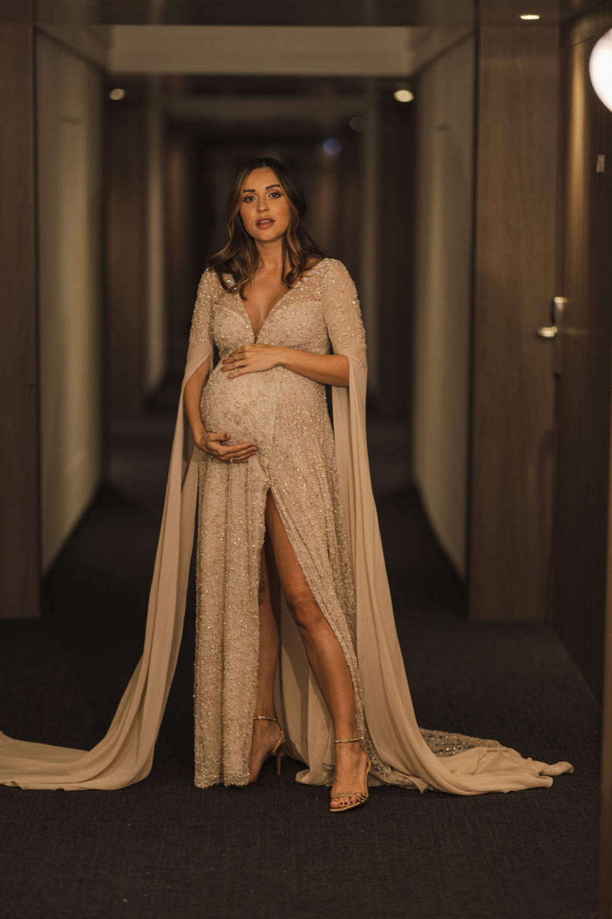Imagen De La Influencer Verónica Díaz Triunfa En Los Goya Con Un Vestido Premamá De Pronovias 3 Veronica Diaz Pronovias