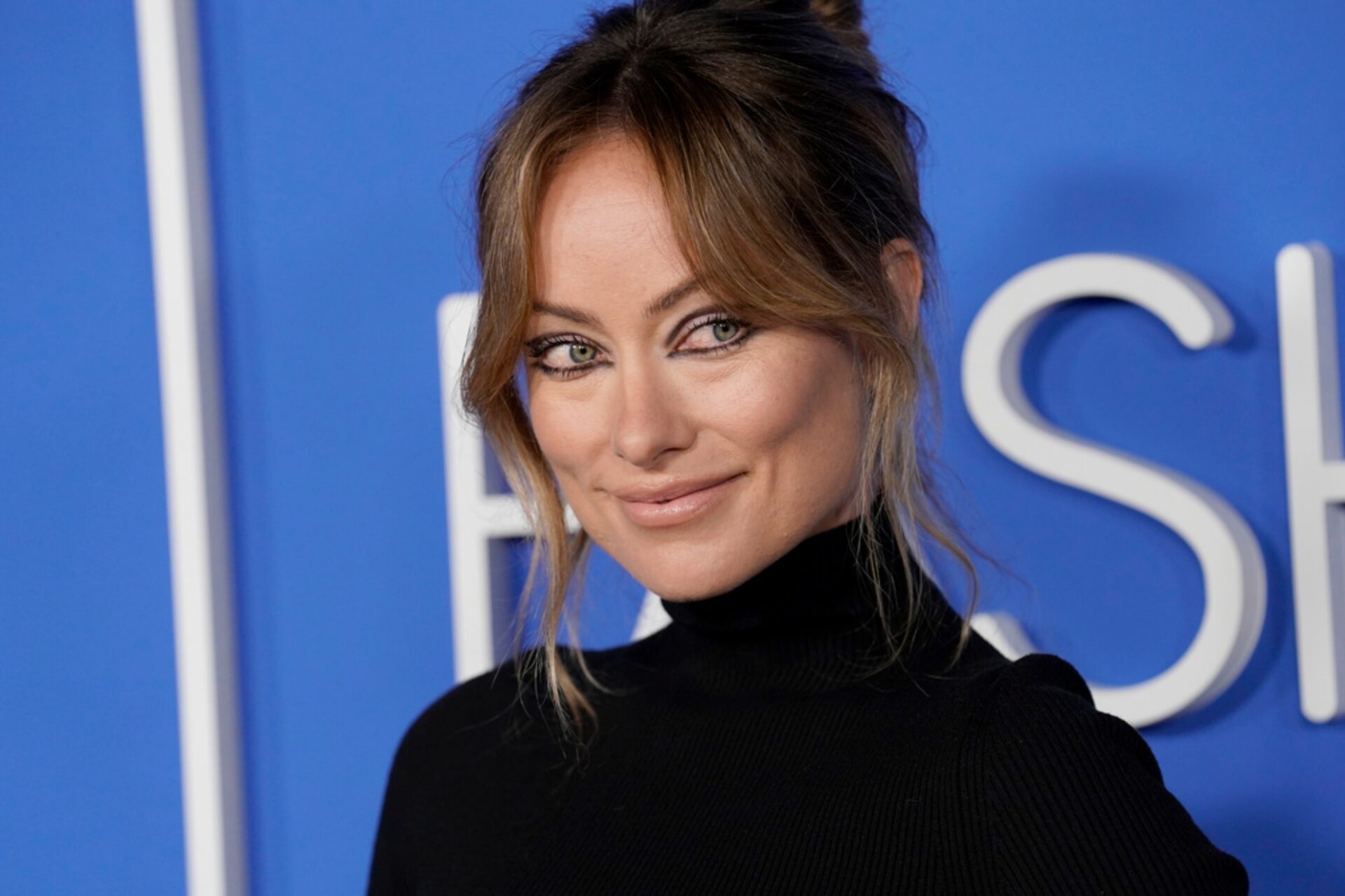Imagen De Emily Ratajkowski Suplica El Perdón De Olivia Wilde Por Su 'Traición' Con Harry Styles 2 16798800835005