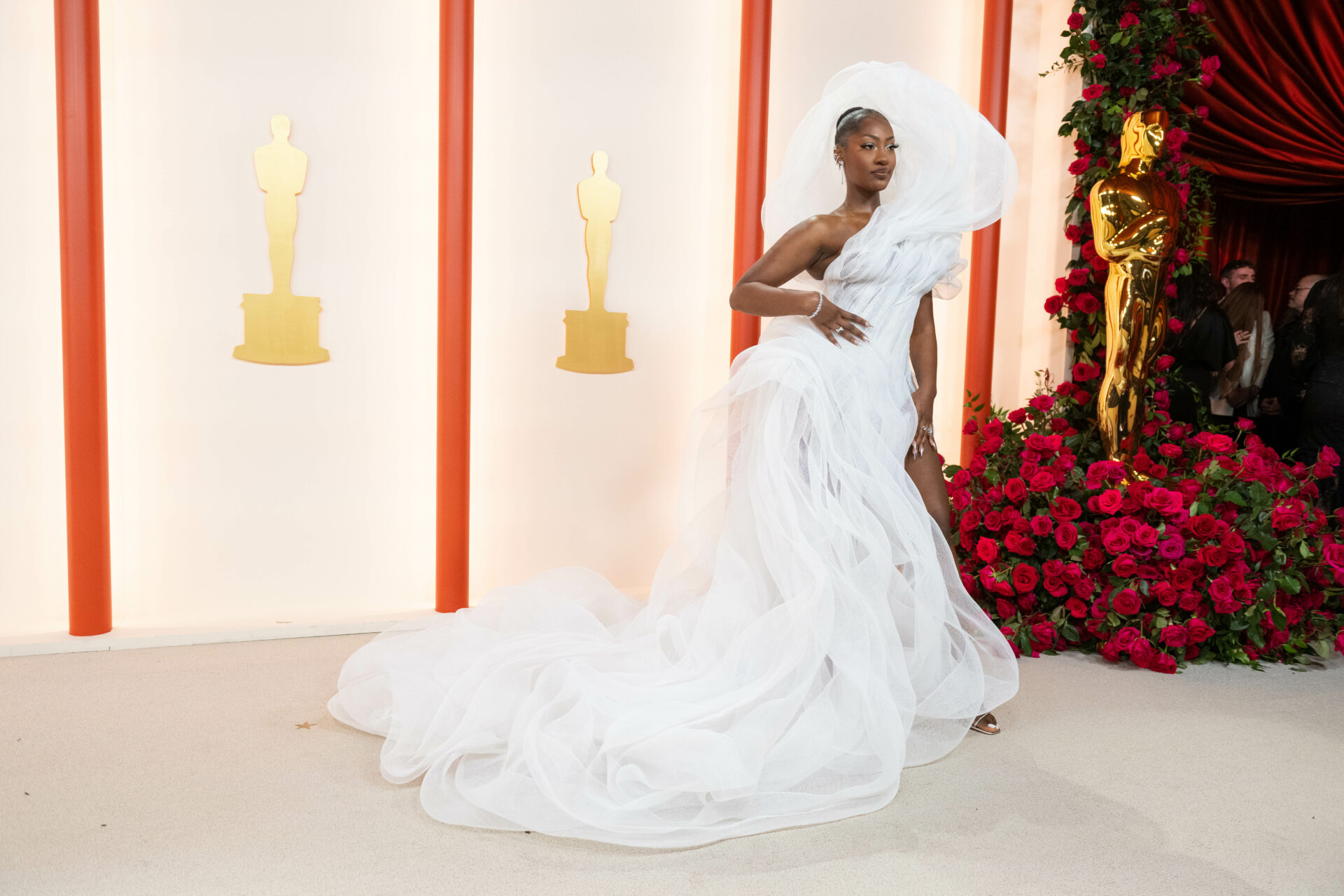 Imagen De Descubre Los Mejores Modelos En La Alfombra Champán De Los Oscars© 2023 28 95 Ar 0265