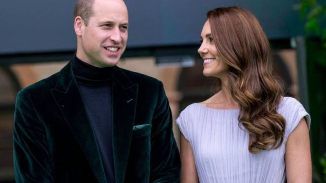 Kate Middleton y el príncipe Guillermo pillados infraganti en el rodaje de una exitosa serie