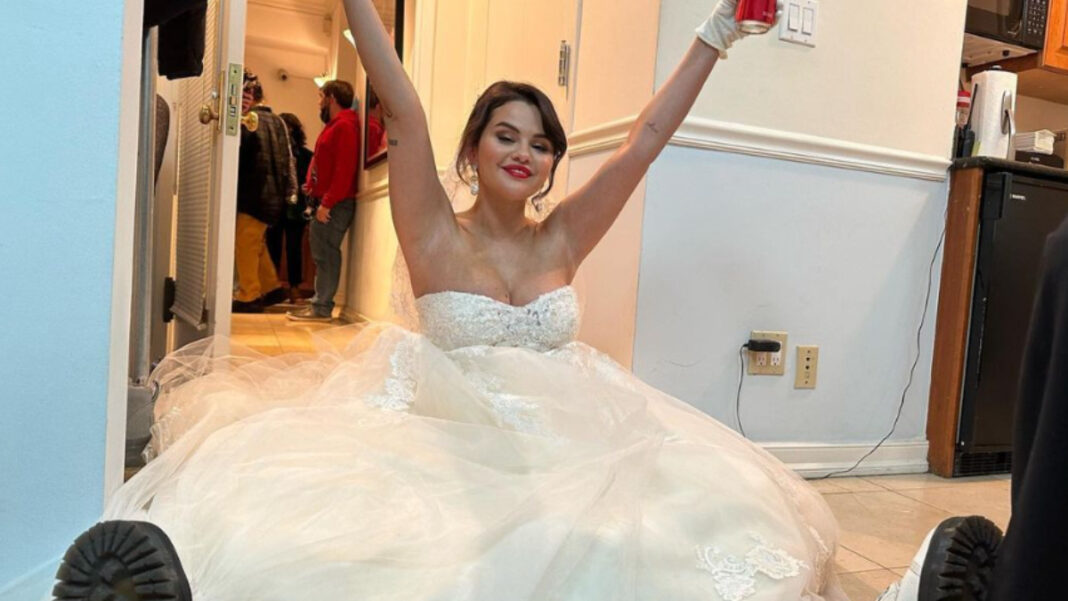 Selena Gómez deja sin palabras a todo el mundo tras aparecer vestida de novia