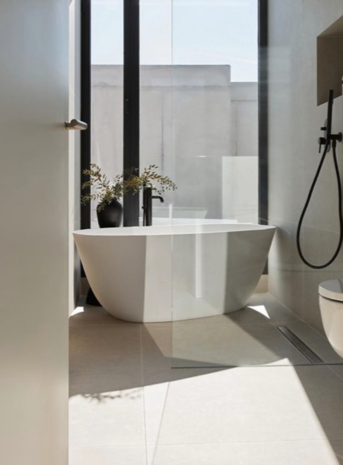 Imagen De Entramos En La Nueva Casa De Violeta Mangriñán Y Fabio Colloricchio 7 Banera