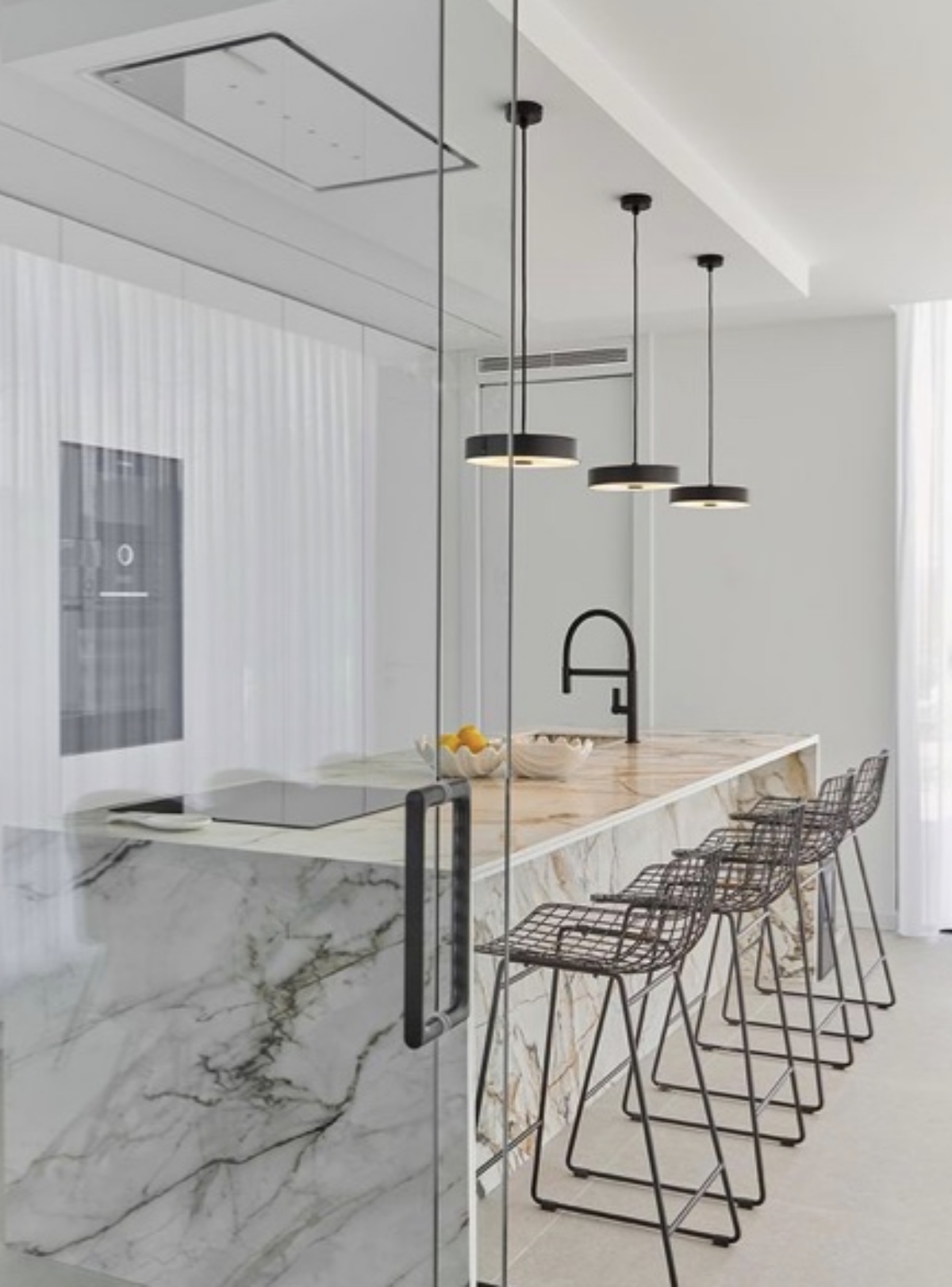 Imagen De Entramos En La Nueva Casa De Violeta Mangriñán Y Fabio Colloricchio 3 Cocina
