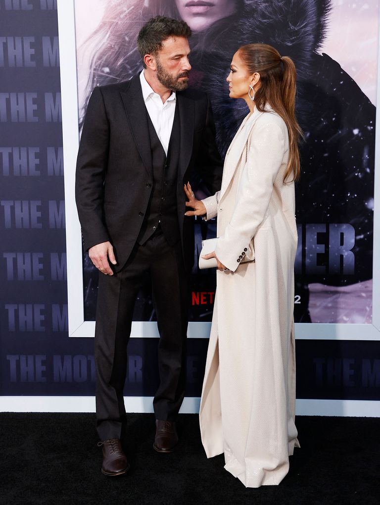 Imagen De La Discusión Viral Entre Jennifer López Y Ben Affleck En El Estreno De &Quot;La Madre&Quot; 2 Actress Singer Jennifer Lopez And Us Actor Ben Affleck News Photo 1683889002
