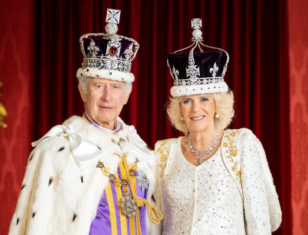 La Casa Real británica publica los primeros posados de Carlos y Camilla tras la coronación sin la presencia de Harry /Hugo Burnand