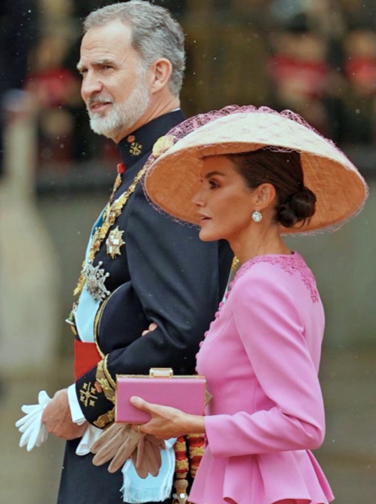 Imagen De Letizia Triunfa Con Sus Estilismos En La Coronación De Carlos Iii 4 Reyes2 1