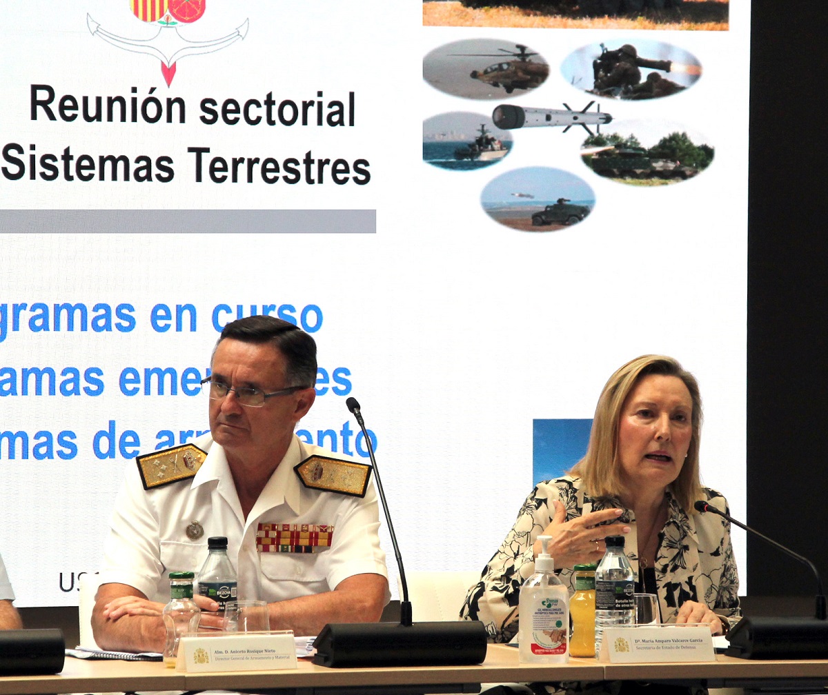 Imagen De Valcarce Se Reúne Con La Industria De Defensa Vinculada Al Sector Terrestre 2 53005846520 44Bbed9Cdc H
