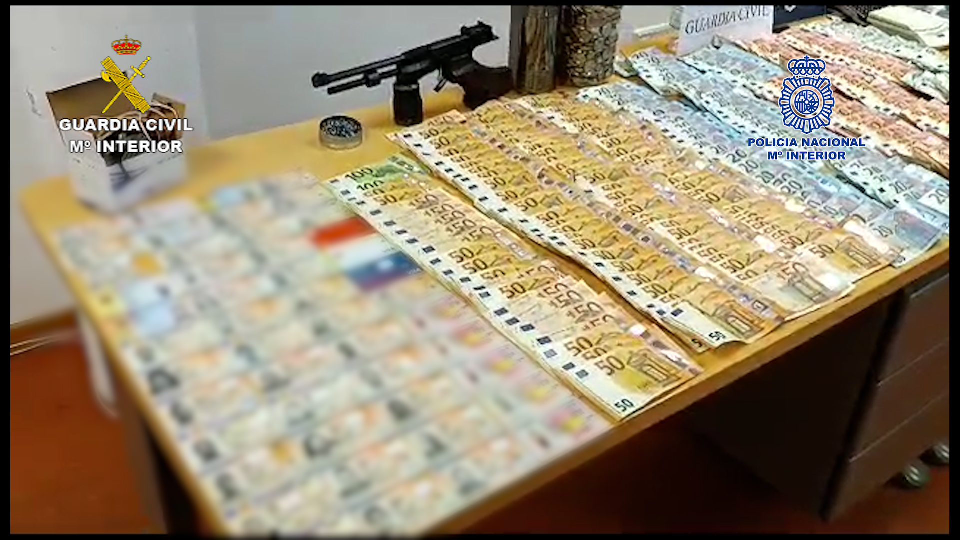 Imagen De Cae Una Organización Criminal Dedicada A La Obtención Fraudulenta De Permisos De Conducir 2 Permisos De Conducir