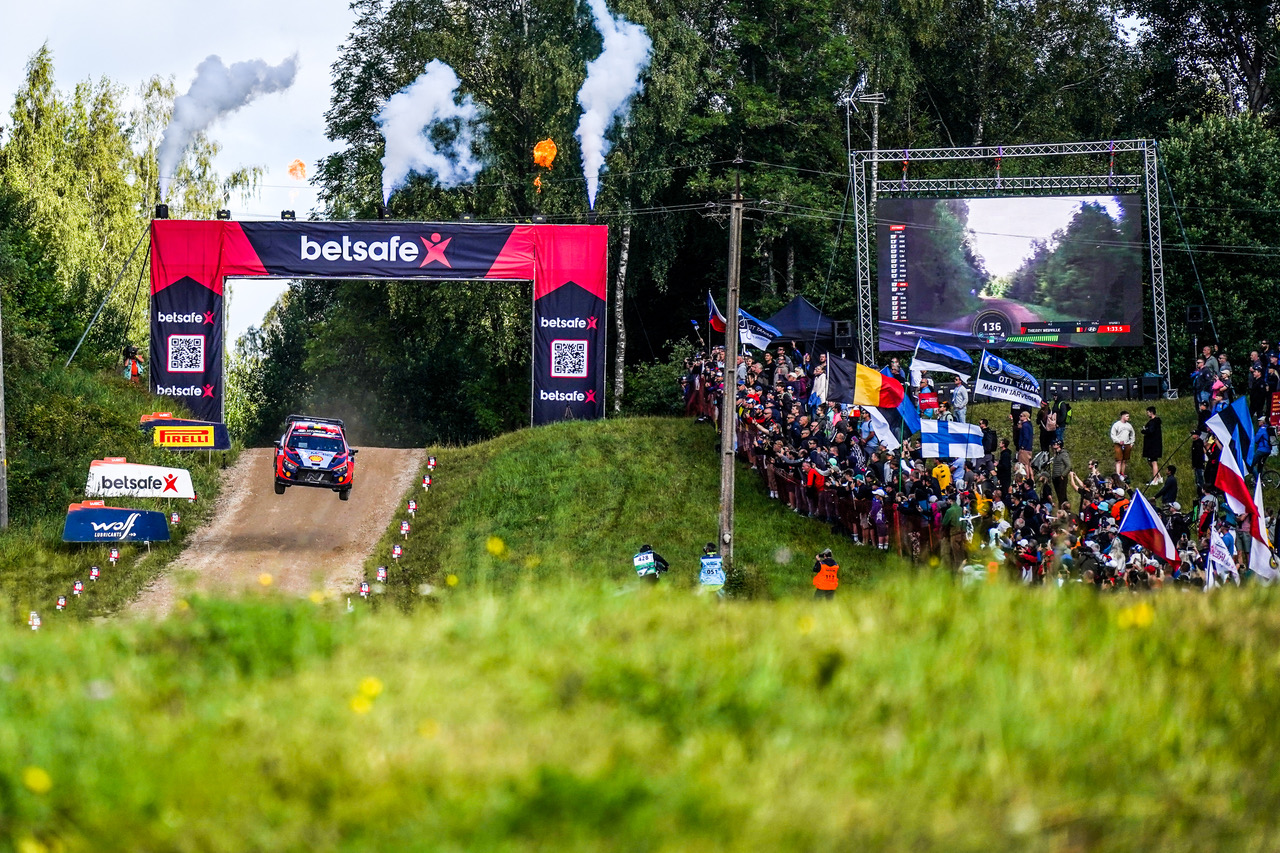 Hyundai Motorsport Rallye De Estonia Wrc Neuville