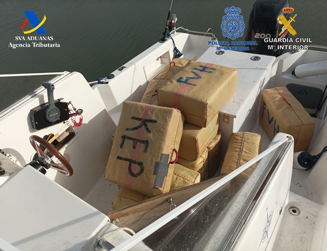Imagen De Persecución, Fuga A Toda Velocidad Y 78 Fardos De Hachís Intervenidos En Huelva 4 Foto 5 Huelva