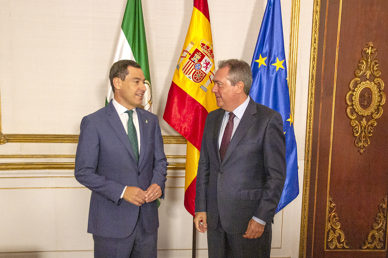 Juanma Moreno Juan Espadas Andalucía PP PSOE Cataluña