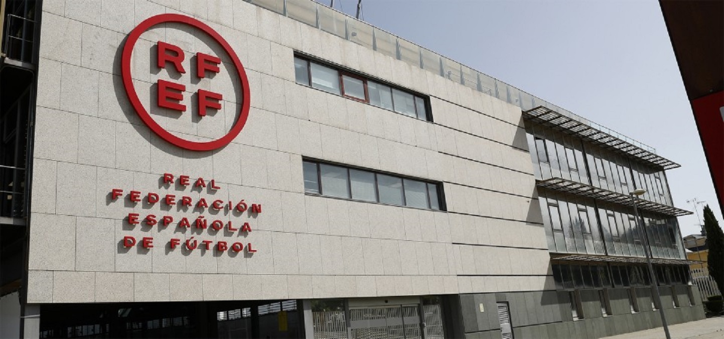 ‘Caso Negreira’: la Guardia Civil registra la RFEF en busca de documentación