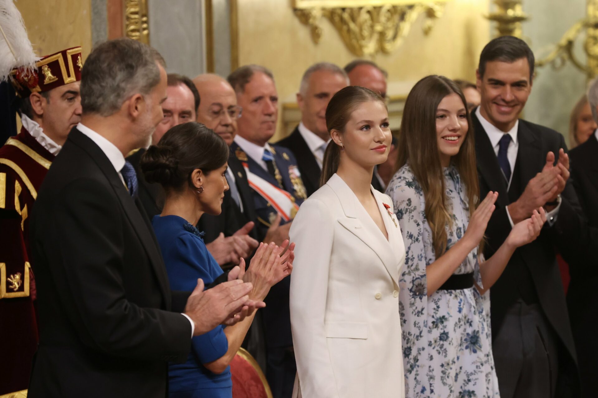 La princesa Leonor celebra sus 18 años jurando lealtad a la Constitución