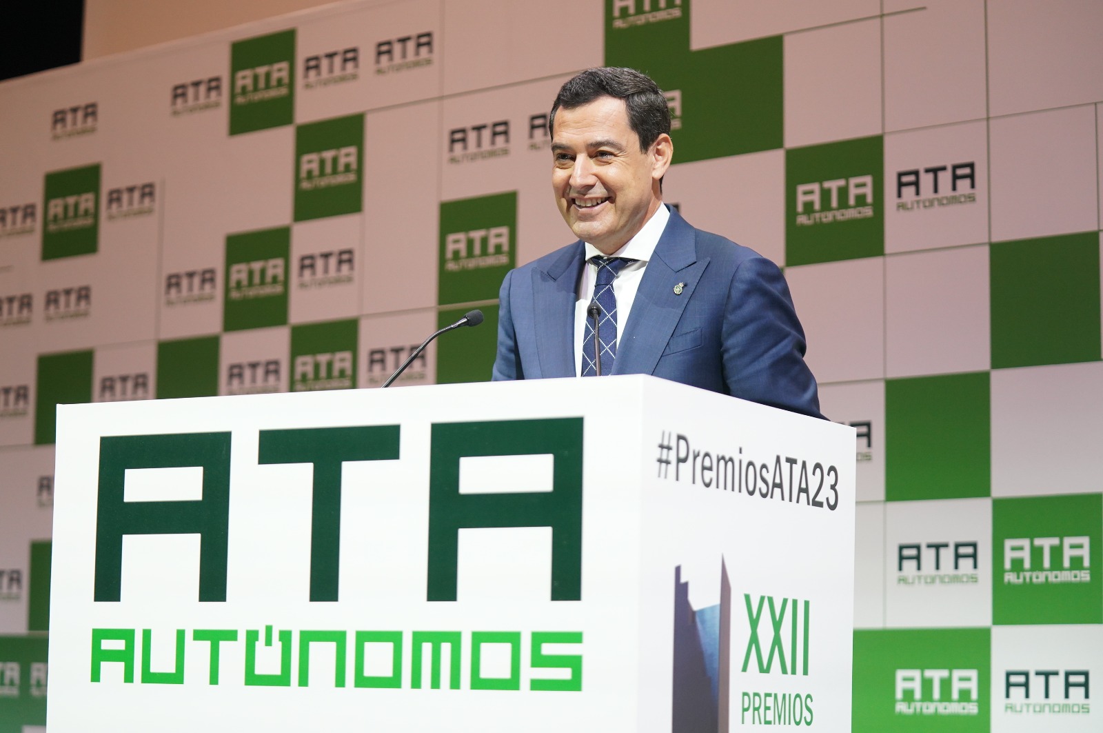 Imagen De Sanz, Consejero De La Junta De Andalucía: &Quot;Puigdemont Es El Vicepresidente Real Que Controla El Gobierno Con Un Mando A Distancia&Quot; 1 Juanma Moreno Junta De Andalucía Pp
