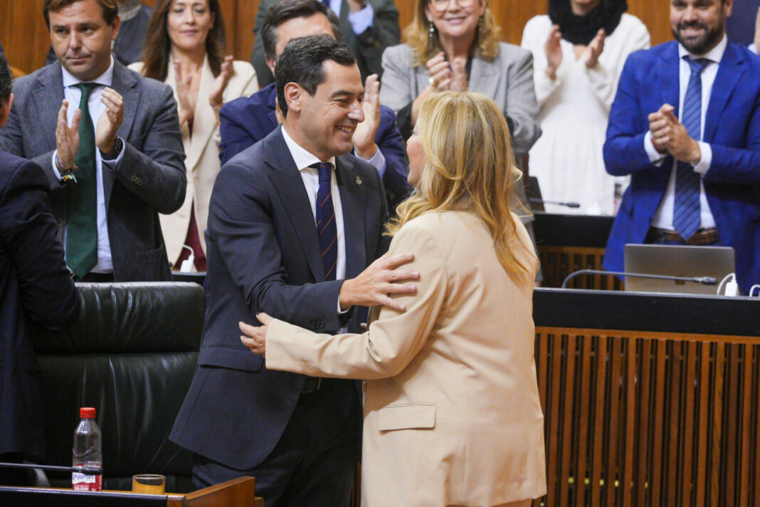 PP Andalucía presupuestos Parlamento 2024 Juanma Moreno Carolina España