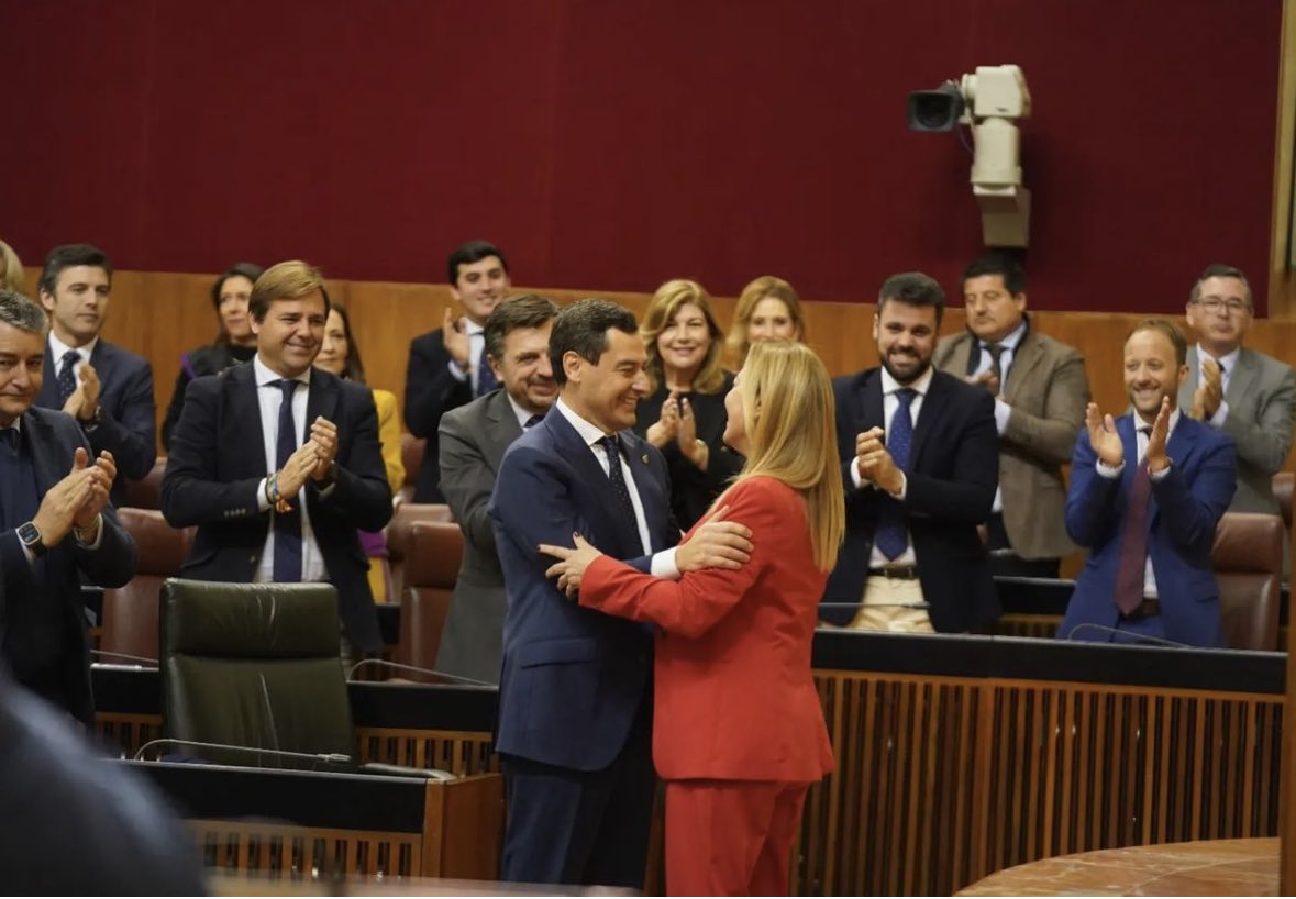 Junta De Andalucía Parlamento Pp Juanma Moreno Carolina España